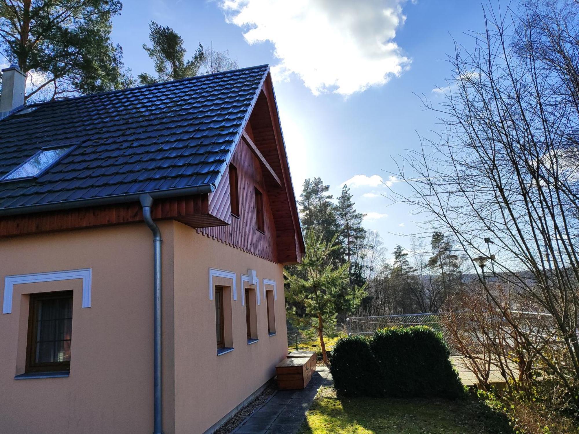 Chaty Kolodeje - Ubytovani U Reky V Soukromem Arealu-Orange Kolodeje nad Luznici Exterior photo